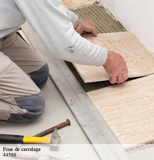 Pose de carrelage  44500